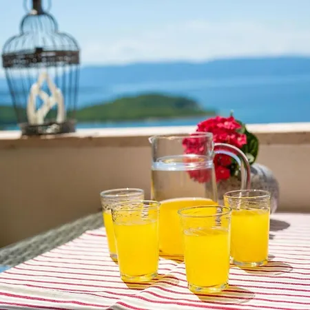 Apartment Fuer 5 Personen Ca 67 Qm In Njivice, Kvarner Bucht Krk